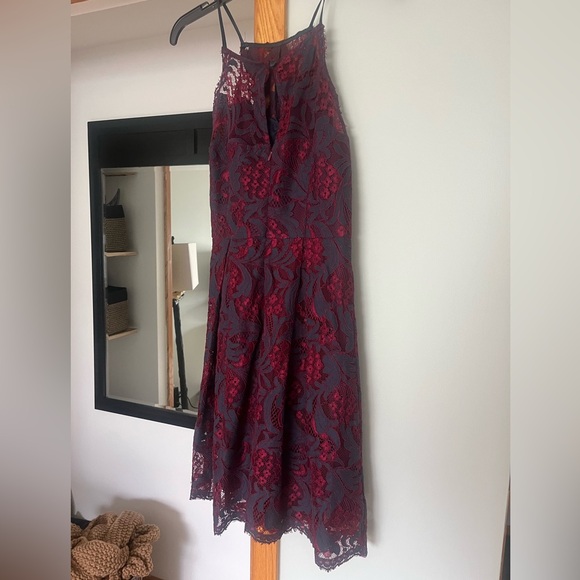 Halter dress - perfect for weddings! - Picture 2 of 2